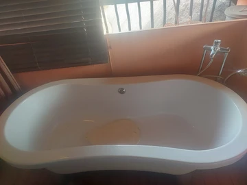 Farm & Agricultural Land