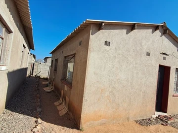 2 Bedroom House