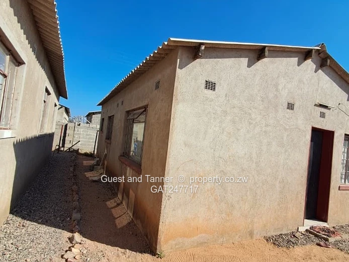 4 Roomed House for Sale in Pumula South