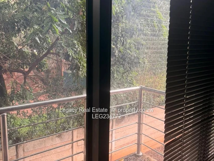 Modern Borrowdale Duplex – Prime Crowhill Location.