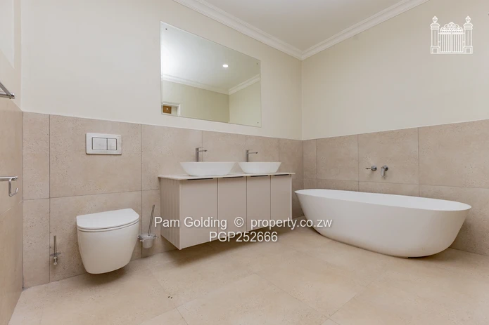 Outstanding Brand New Townhouse