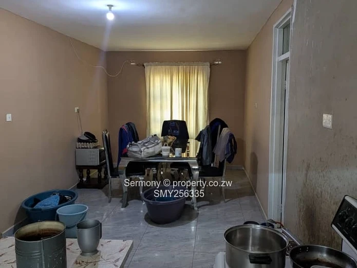Residential House For Sale In Mainway Meadows