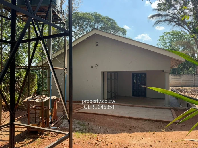 3-Bed Cottage to Rent in Mount Pleasant — Borehole