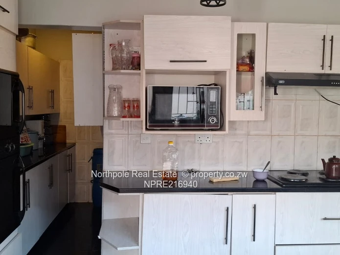 Modern And Spacious For 01 May ,Close To Herentals School