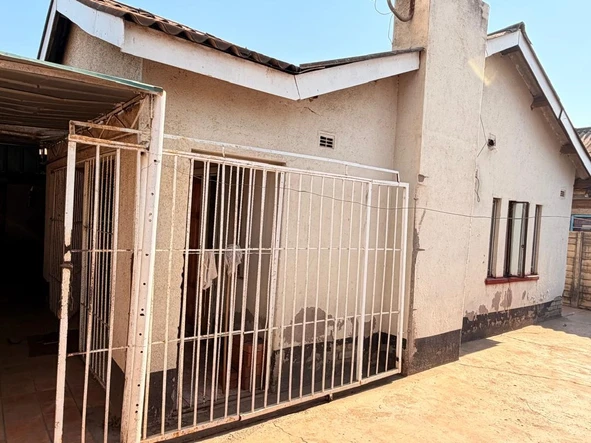 5 Bedroom House
