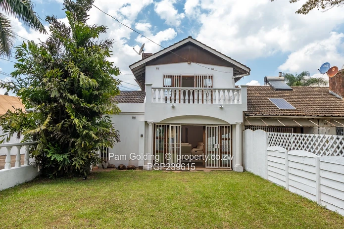 Spacious 3 Bedroom Duplex Flat