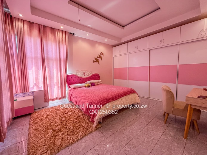 6-Bed House For Sale In Mount Pleasant Heights 
