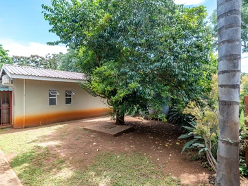 3 Bedroom Flat & Apartment