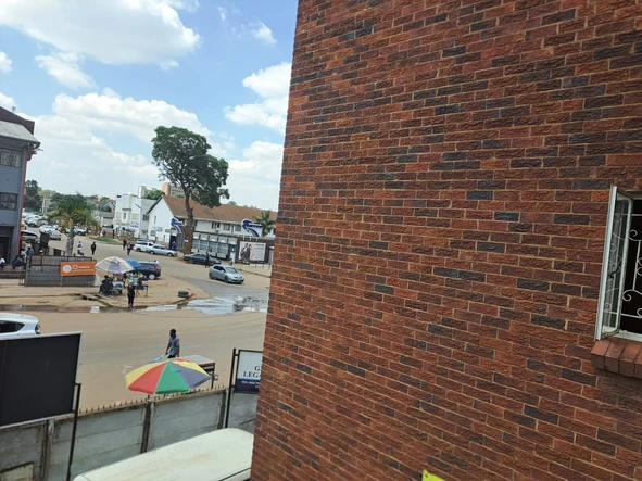 3 Bedroom Flat & Apartment