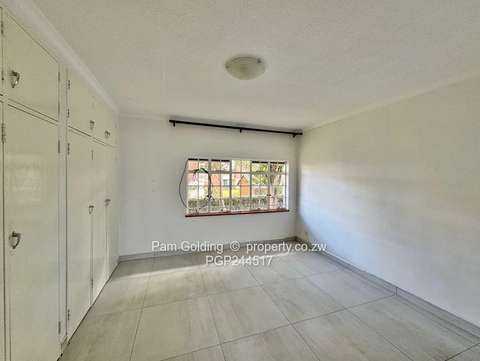 Lovely 3 bedroom Duplex Apartment- Upper Avenues