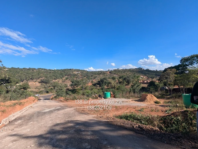 Elevated 2000m² Gletwin Park Plot — Tarred Road Access