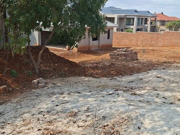 6 Bedroom House