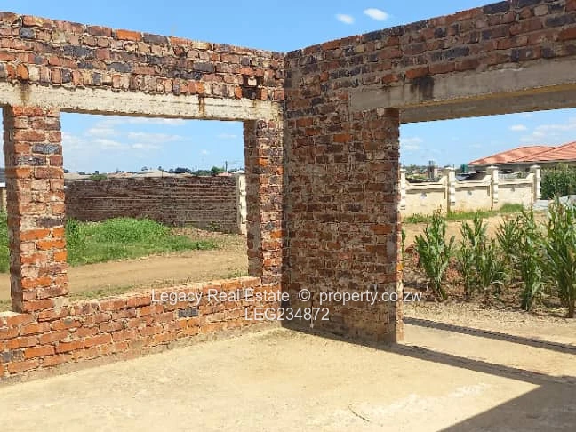 Sandton Phase 2 Corner Stand with Cottage .