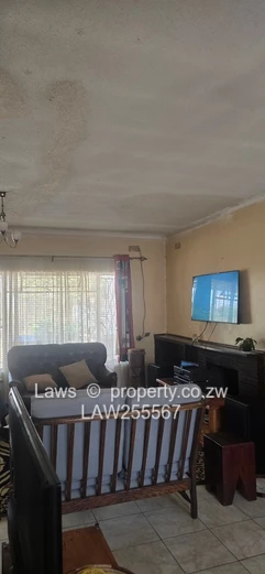 Neat Starter Home in Ashdown Park