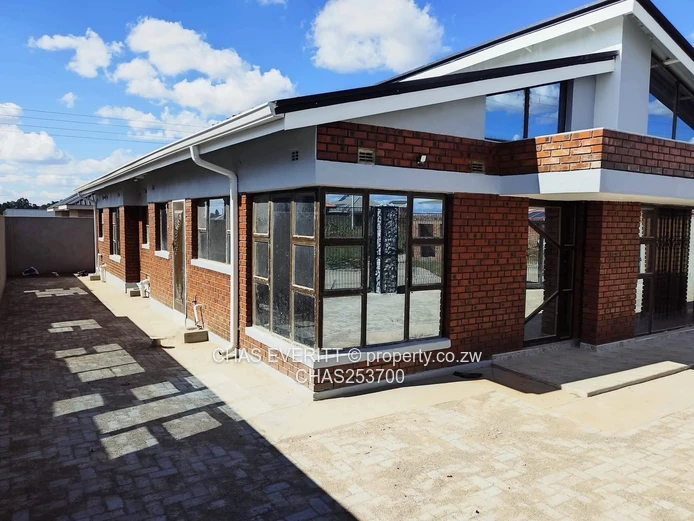 Mabvazuva estate House for sale 