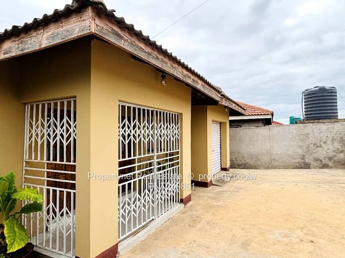 Solid neat family home!!!