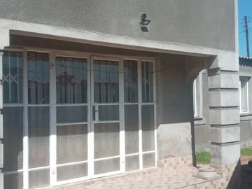 Spacious 5-Bedroom Home in Glenwood, Kwekwe.