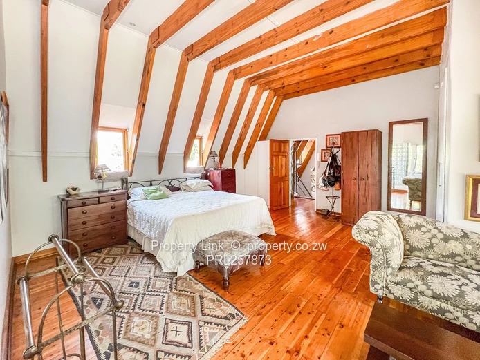 Prime Location Home - 2 Boreholes, 2 Pools & 2-Bed Cottage!