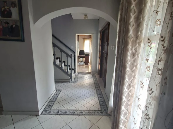 5 Bedroom House