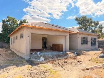 4 Bedroom Garden Flat