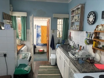 3 Bedroom Garden Flat