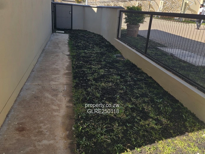 Modern 3-Bed Mount Pleasant Flat - Solar + 24hr Security