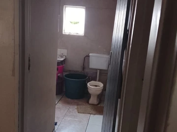 2 Bedroom Flat & Apartment