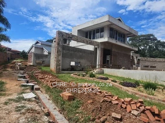 Gletwin House For Sale