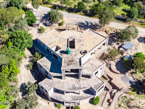 8 Bedroom House