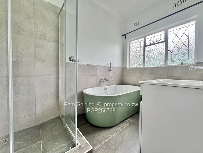 Renovated - 4 Bedroom Home - Greendale North