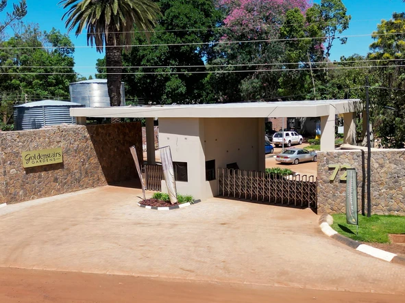 3 Bedroom Flat & Apartment