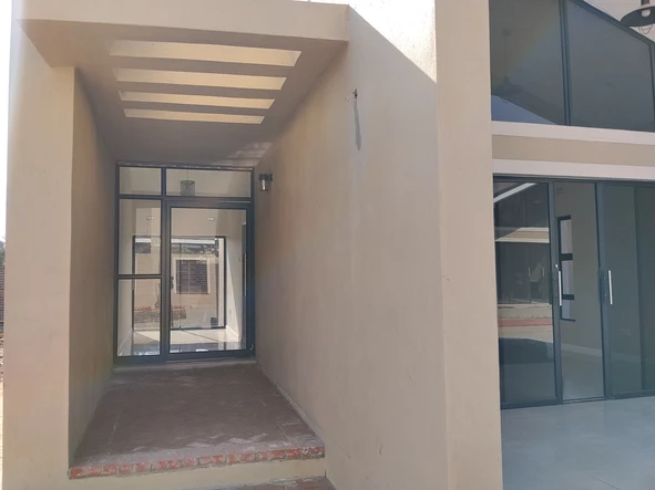 3 Bedroom Garden Flat