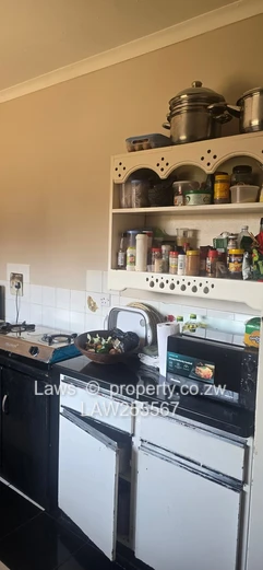 Neat Starter Home in Ashdown Park
