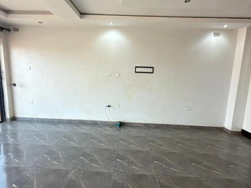 3 Bedroom Flat & Apartment