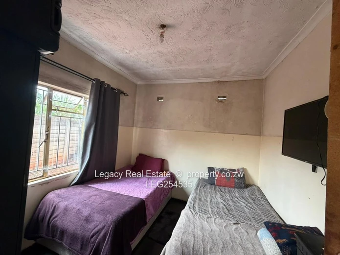 3-Bed Kuwadzana House — Walled, Paved, En-Suite, Garden (Sole Mandate)