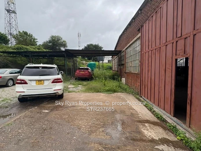 Msasa Industrial Warehouse To Rent