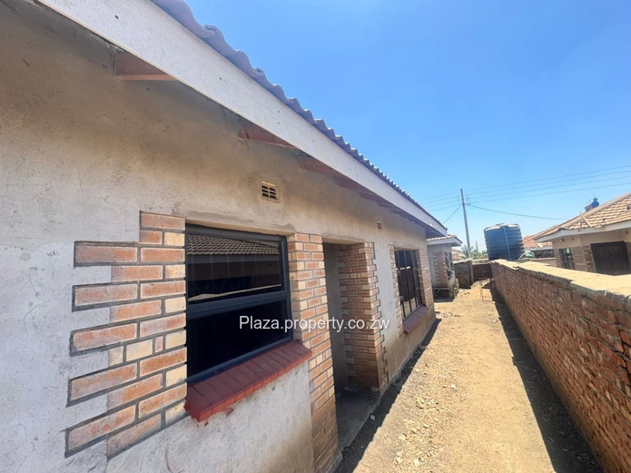 Incomplete 4 Bedroomed House With Clean Deeds