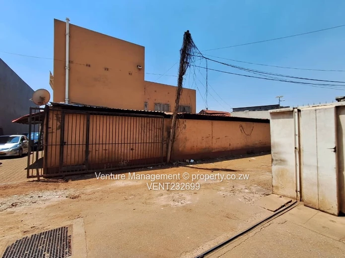 Excellent Retail & Office Space in the CBD