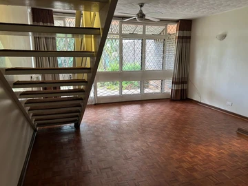 2 Bedroom Flat & Apartment