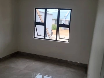 3 Bedroom Garden Flat