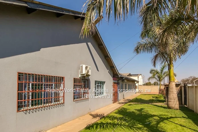 Willowvale Industrial Prooperty For Sale