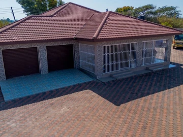 4 Bedroom House