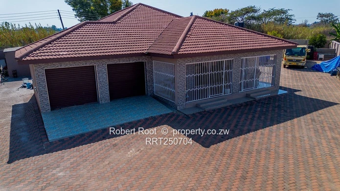 House for sale in Monavale