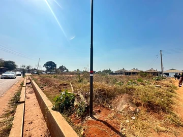 Commercial & Industrial Land
