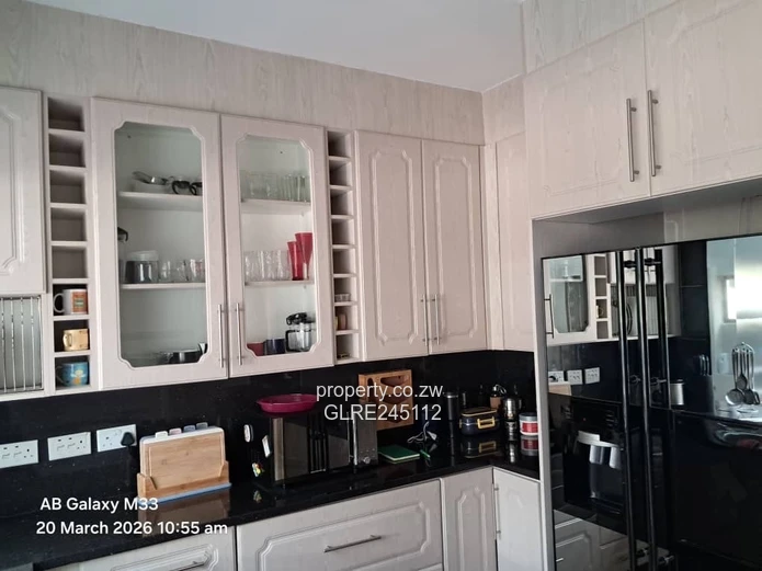 Eastlea 4-Bed Home with Modern Kitchen, Borehole & Garage