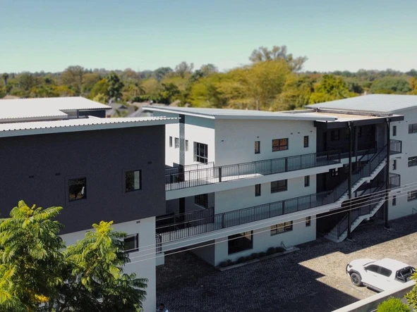 3 Bedroom Flat & Apartment