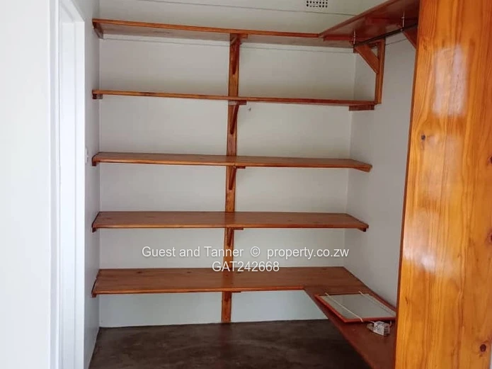 Beautiful Dual-Residence Property on 1,400sqm