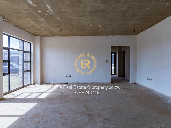 Prime Warehouse Space to Let in Pomona