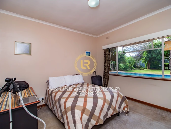 Charming Alexander Park Property -Prime Living