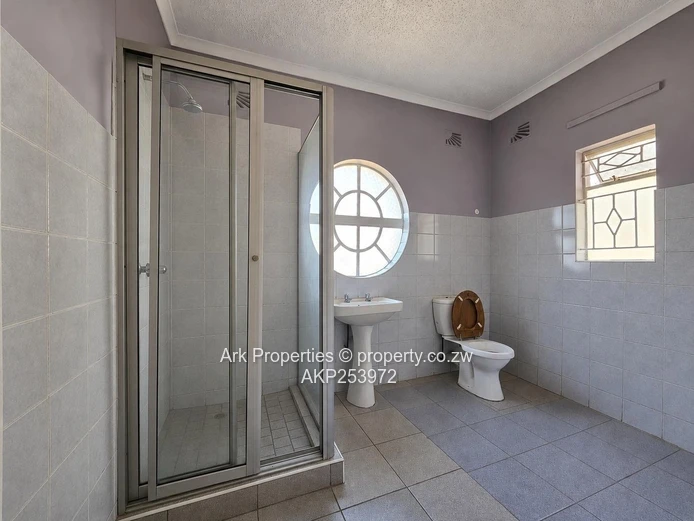 Borrowdale Modern Cluster House To Rent